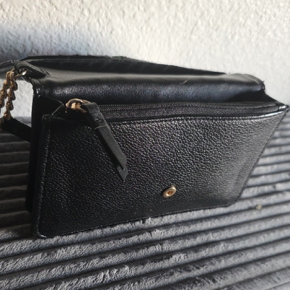Victoria's Secret Black Clutch with Gold Details - Picture 2 of 4